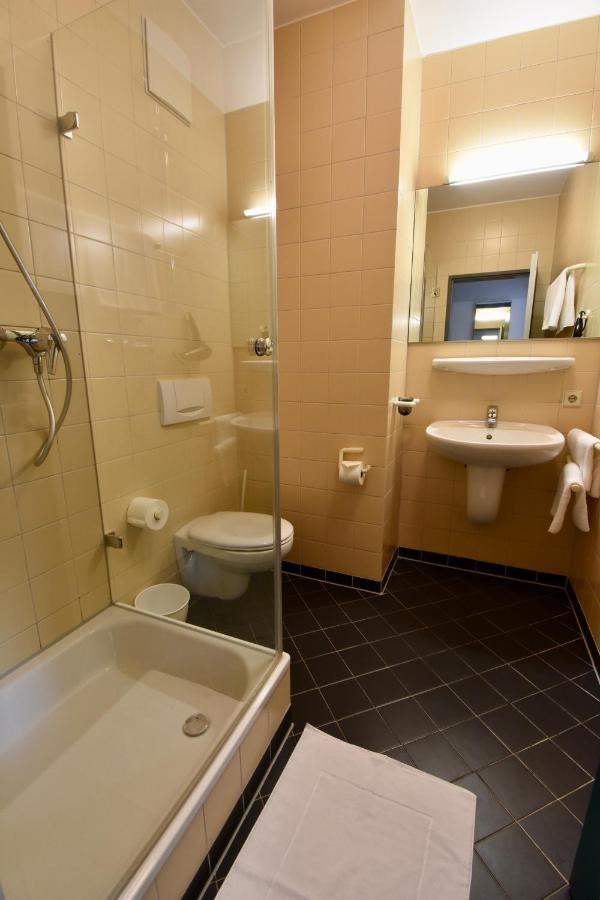 Hotel Kranz Готтмадинген Экстерьер фото